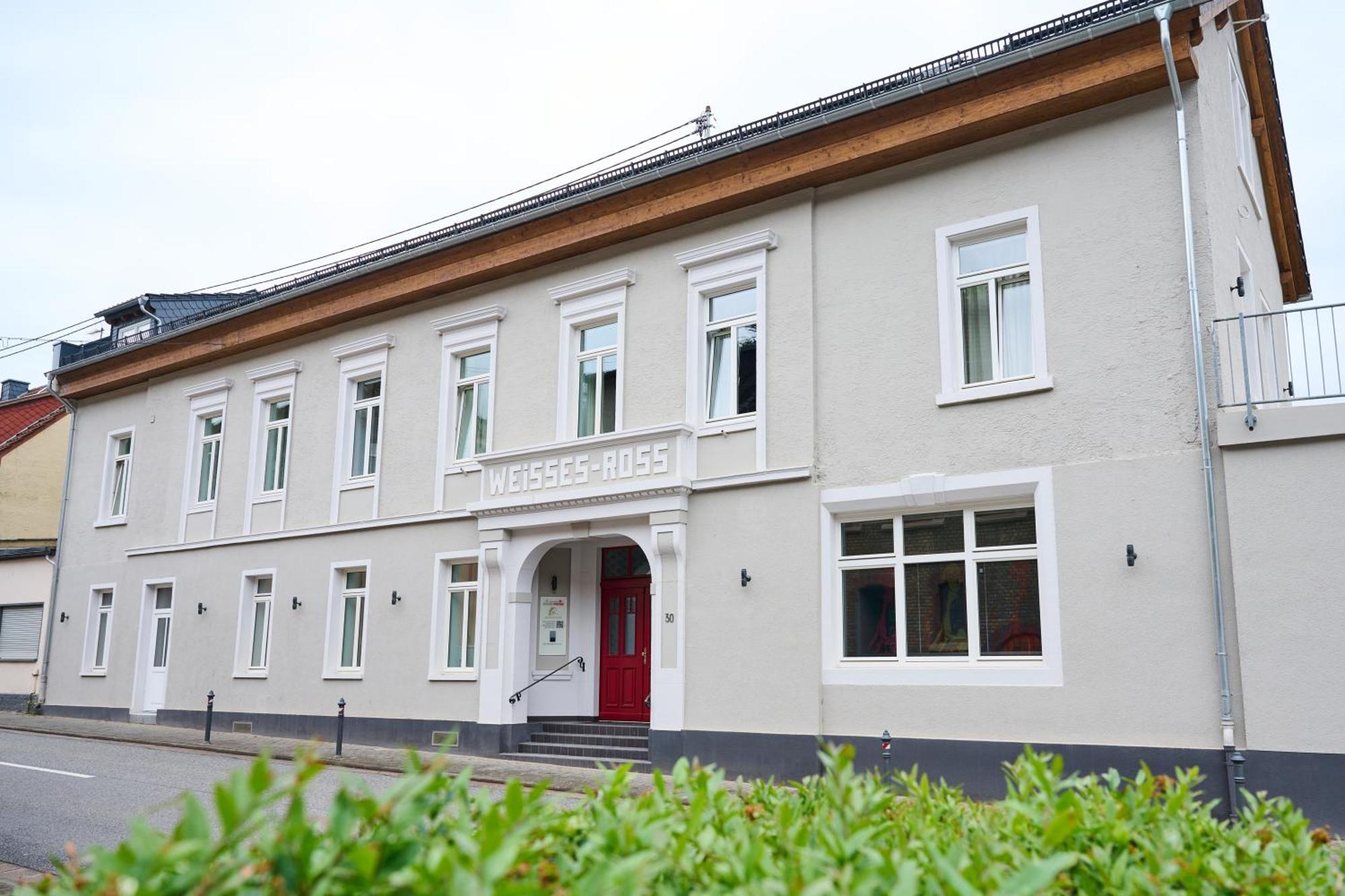 Winzerhof Ross & Rose Hotel Trechtingshausen Exterior photo